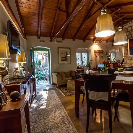 Enastron Guesthouse Димицана Екстериор снимка