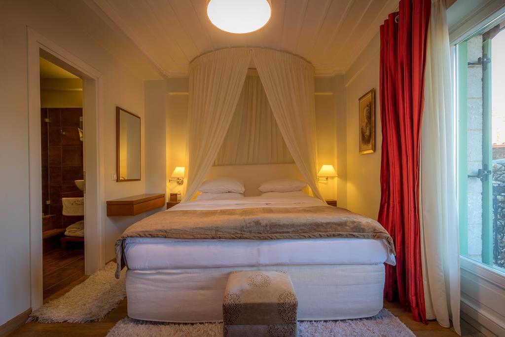 Enastron Guesthouse Димицана Екстериор снимка