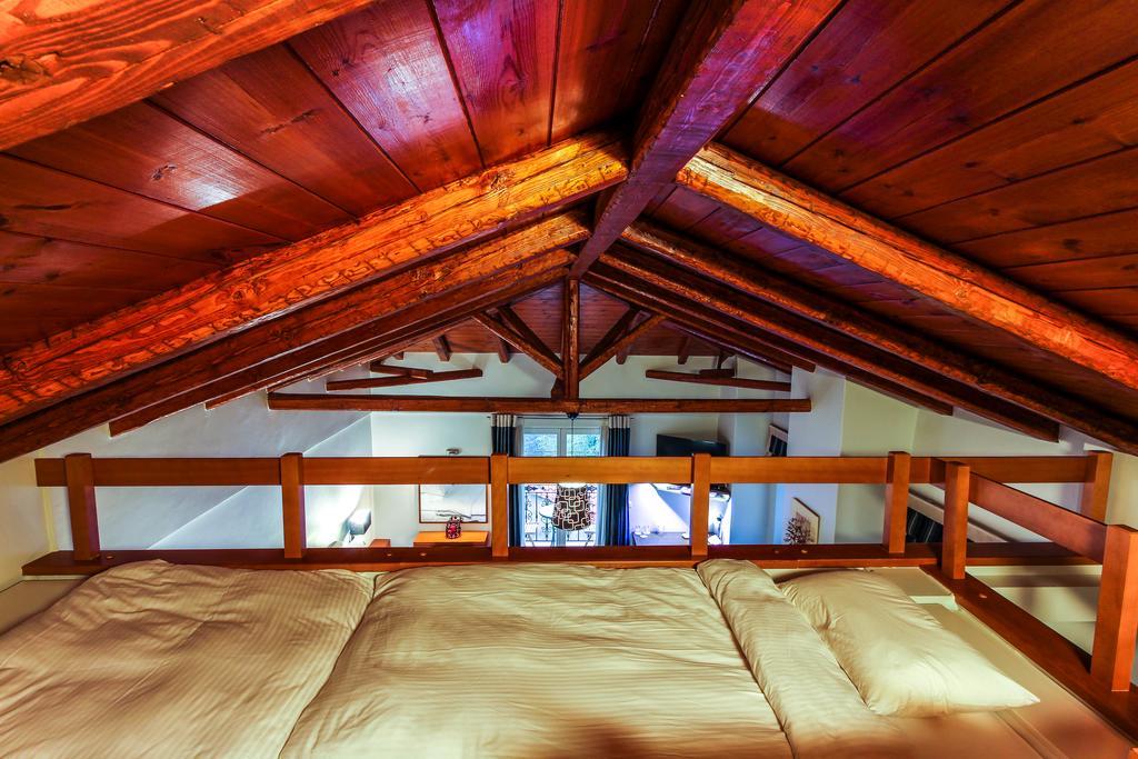 Enastron Guesthouse Димицана Екстериор снимка