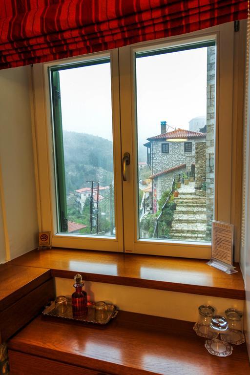 Enastron Guesthouse Димицана Екстериор снимка